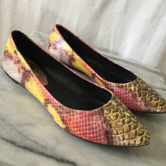 STeVe mAdDeN FLaTS π - Picture 2 of 11